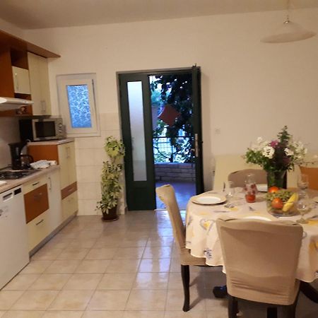 Mirjana Apartman Vodice Buitenkant foto