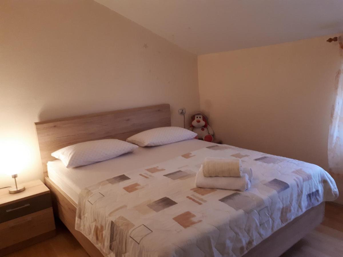 Mirjana Apartman Vodice Buitenkant foto