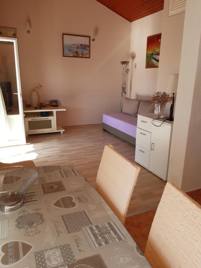 Mirjana Apartman Vodice Buitenkant foto