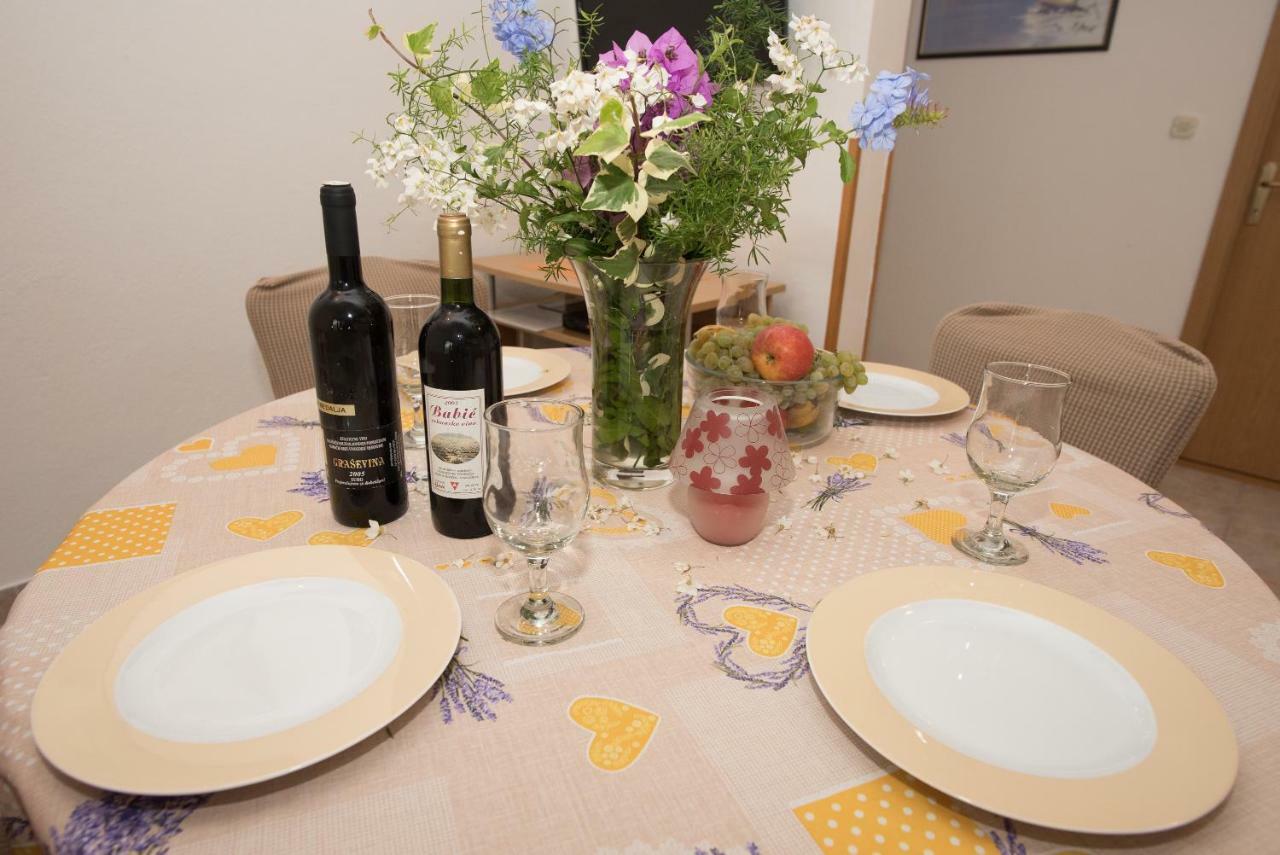 Mirjana Apartman Vodice Buitenkant foto