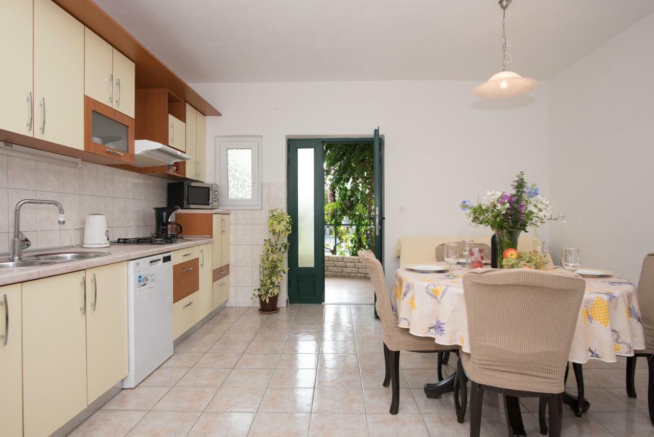 Mirjana Apartman Vodice Buitenkant foto